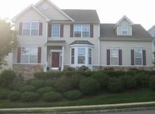 70 Winding Hill Dr, Hackettstown, NJ 07840