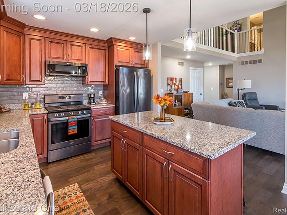 4th image of 707 6th St