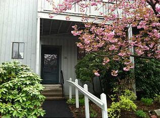 100 Hemlock Rd UNIT 6-2, Branford, CT 06405