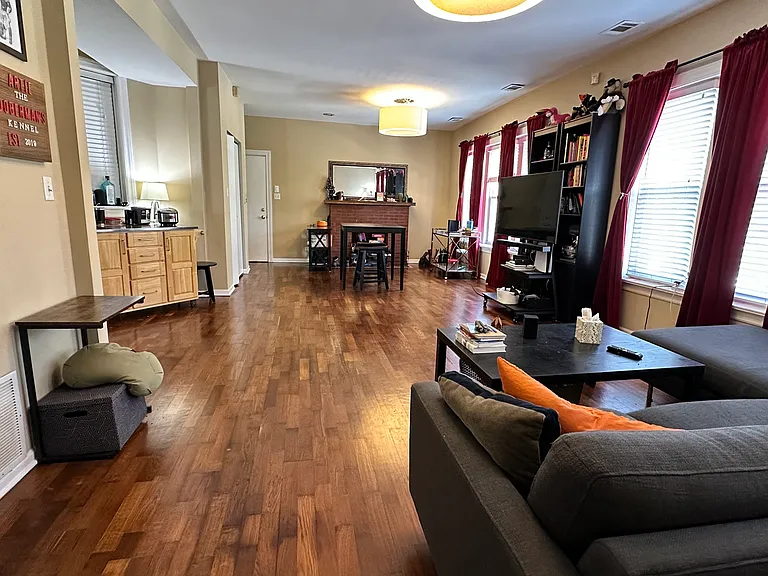 5860 N Ridge Ave #2 — Photo 3