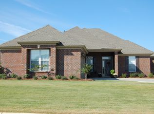 9221 Springwood Ct, Montgomery, AL 36117