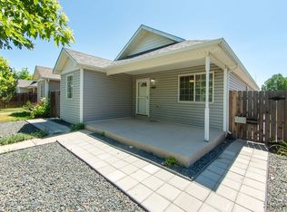 407 E 5th St, Cheyenne, WY 82007