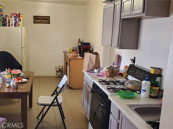 5th image of 26732 Nichols St