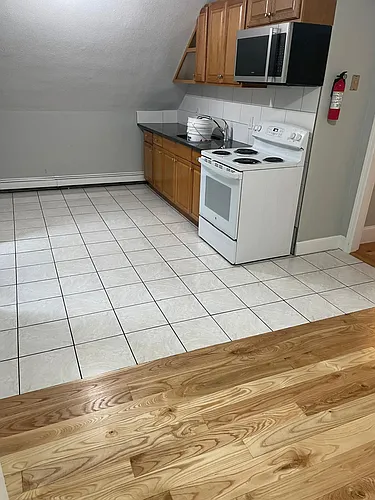 115 Andrews St #3 Photo 1