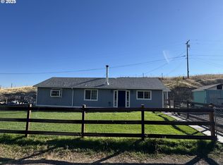 71011 SW Douglas Dr, Pendleton, OR 97801