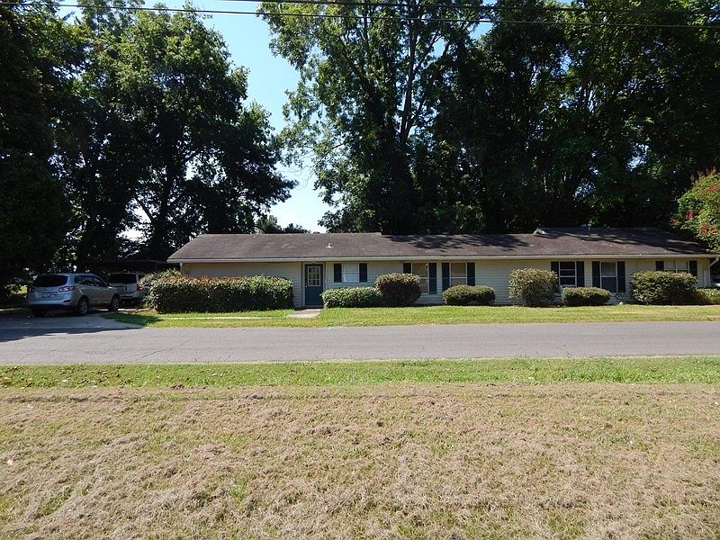 1st image of 545 Whitfield Dr