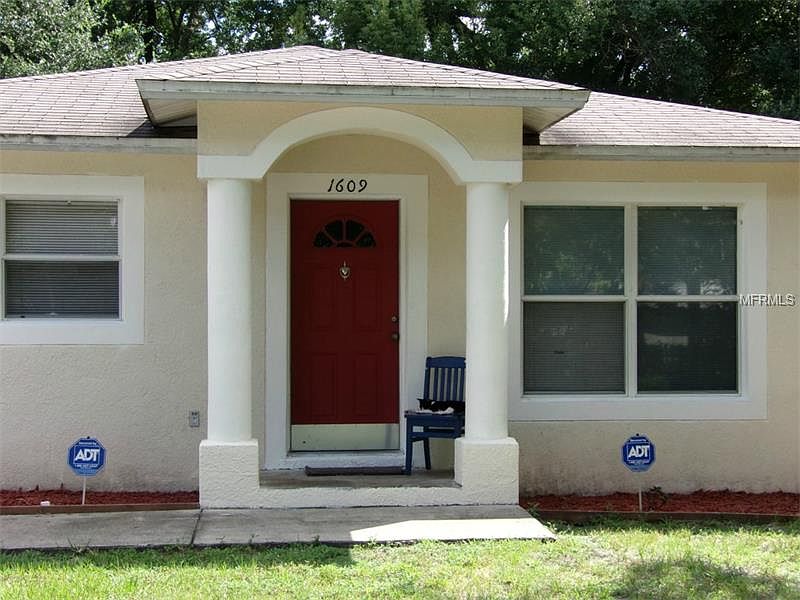 1st image of 1609 E Kirby St