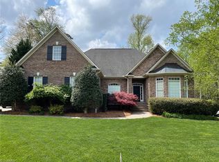 5707 Mabe Dr, Oak Ridge, NC 27310