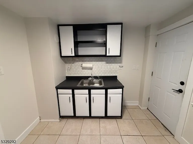 125 Hampton Hse Road Rte #206 — Photo 4