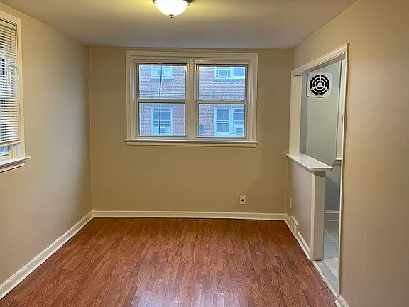 4th image of 6728 Eastwood St