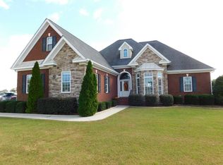 302 Eagles Pointe Dr, Goldsboro, NC 27530