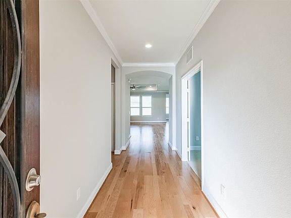 5th image of 3811 Outback Dr