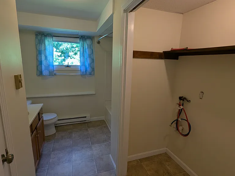 48F Mansfield Ave — Photo 8
