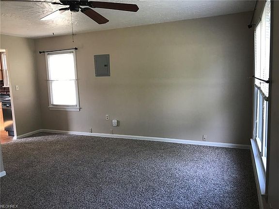 5th image of 29936 Phillips Ave