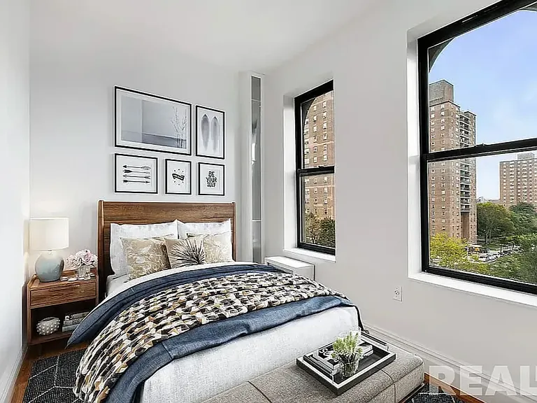 243 Henry St #2 — Photo 3