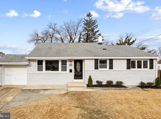 205 Cardinal Dr, Bellmawr, NJ 08031