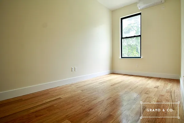 Rented by Grand & Co. | media 22