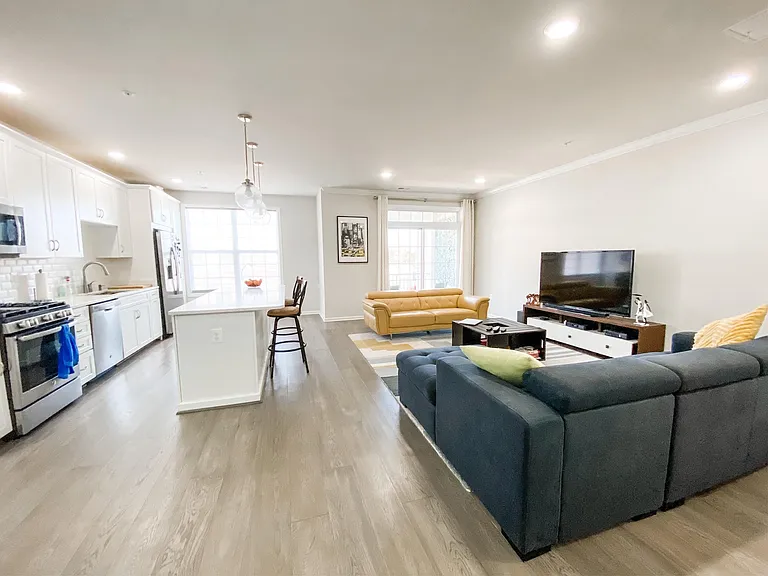 23300 Milltown Knoll Sq #104 — Photo 6