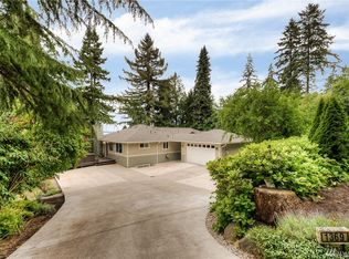 1369 SW 174th St, Normandy Park, WA 98166