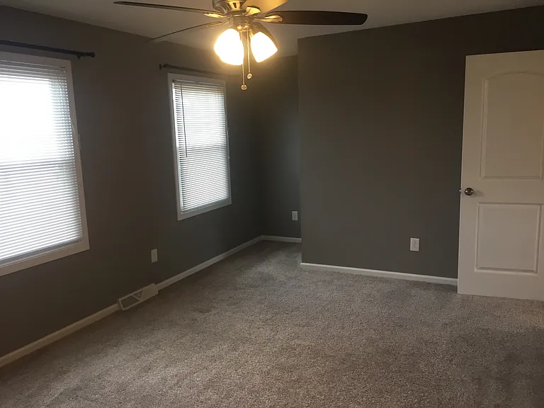 30620 Euclid Ave #2 — Photo 29