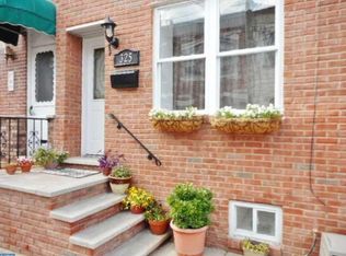 325 Cantrell St, Philadelphia, PA 19148