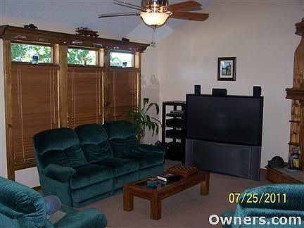 4th image of 2601 N 107th St