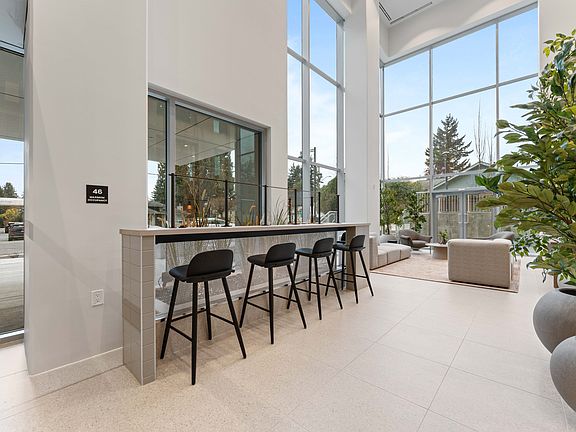 4th image of 13573 98a Ave #3406
