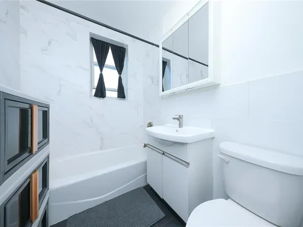 1813 Bay Ridge Avenue image 17 of 31