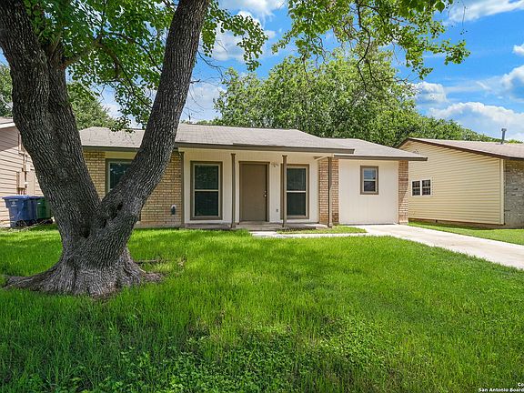 3rd image of 6719 PARADISE OAK DR