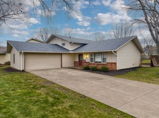 25995 Williams Dr, Westlake, OH 44145