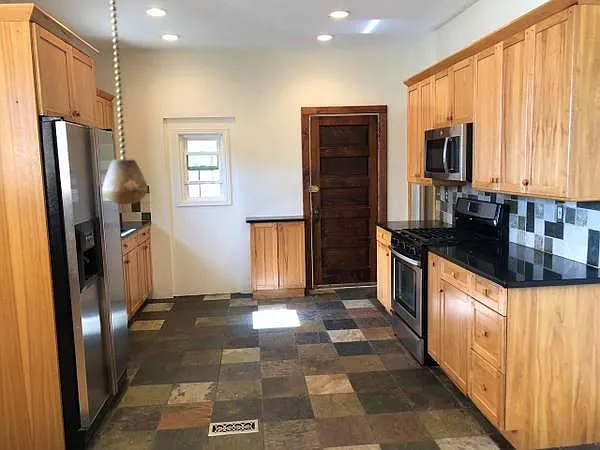 2020 W 38th Ave — Photo 4