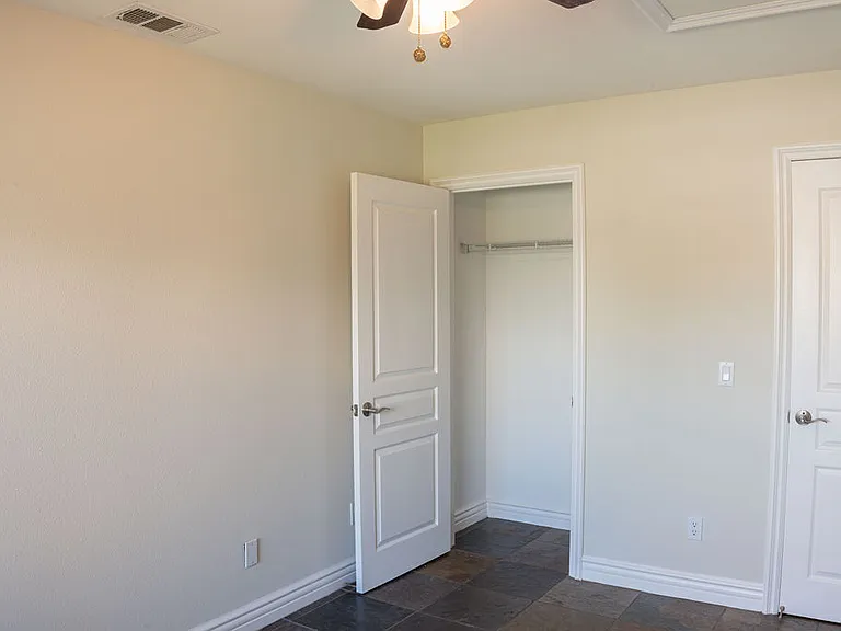 1939 Rock St #1 — Photo 32
