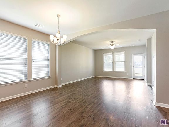 4th image of 39437 Legacy Lake Dr