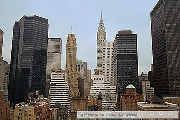 Sold by essential NEW YORK Real Estate | media 7