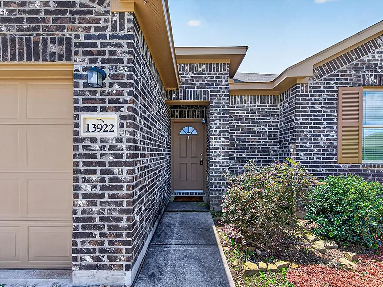 13922 Katlin Rd — Photo 6