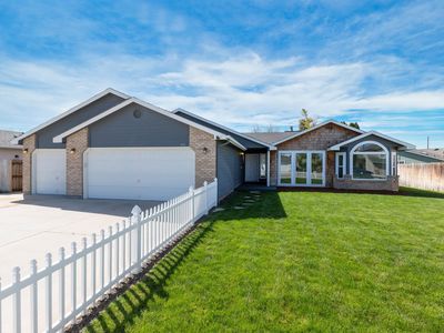 351 S Valley Dr, Nampa, ID, 83686