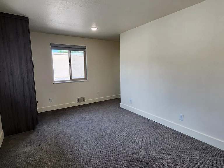 167 W Center St — Photo 5