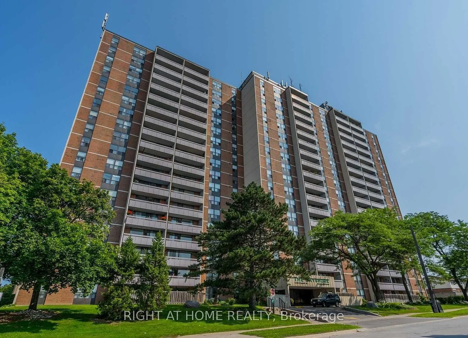 2 bed, $2,650 — Photo 1