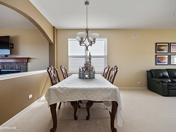 5th image of 2615 Water Lily Ln
