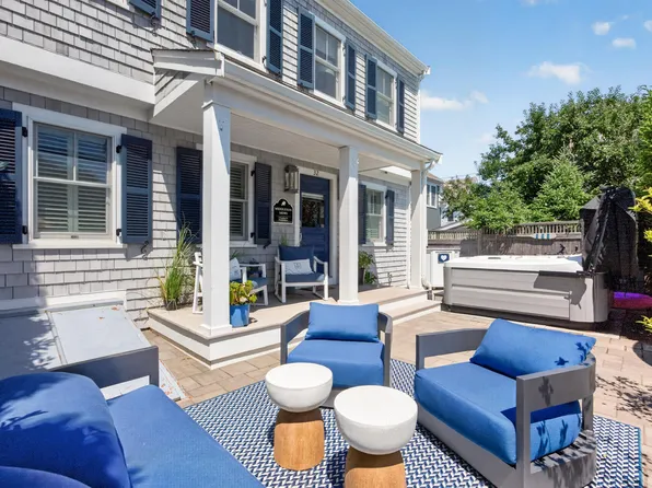32 Bradford Street Unit 1, Provincetown, MA 02657