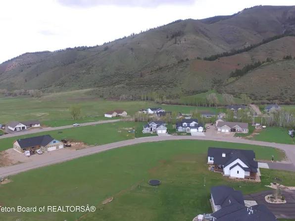 137 Young Ln, Afton, WY 83110