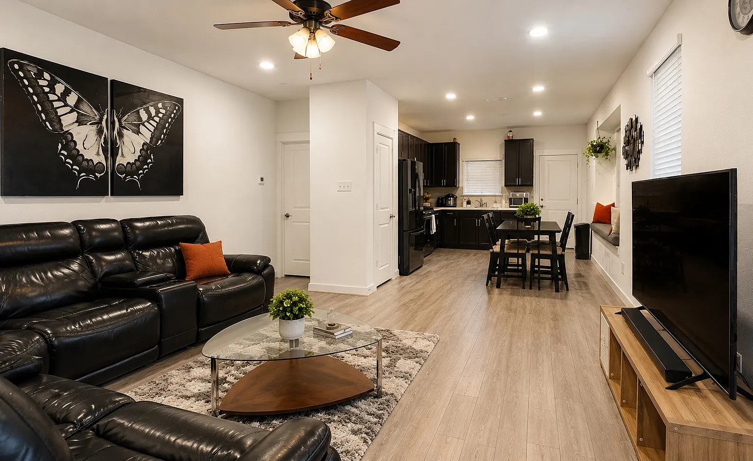 4 bed, 2.5 bath, 2248 sqft, $2,300 — Photo 2
