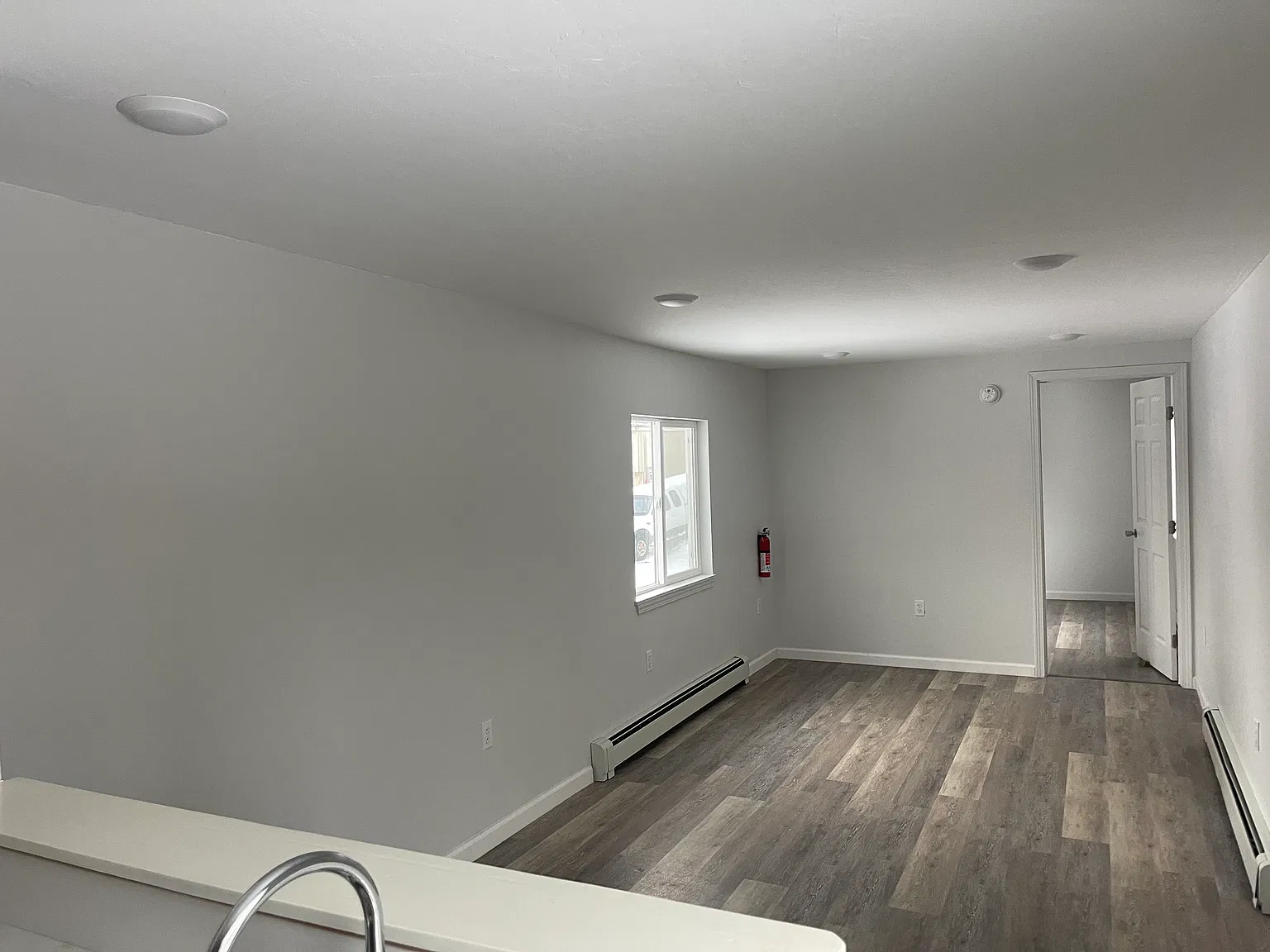 2 bed, 742 sqft, $1,400 — Photo 2