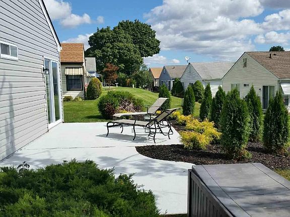 4th image of 19 Gladstone Ave
