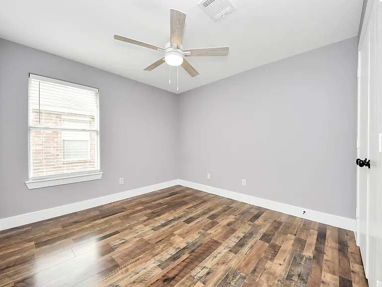24027 Pinecreek Point — Photo 34