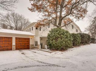 312 Chippenham, Willernie, MN 55090