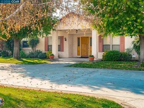 27389 S Leeward Way, Tracy, CA 95304