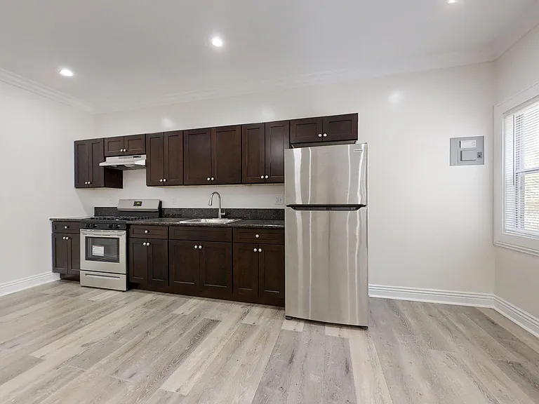 Loma Drive Apartments — Photo 10