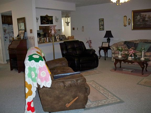 3rd image of 800 Mary Lynn Dr