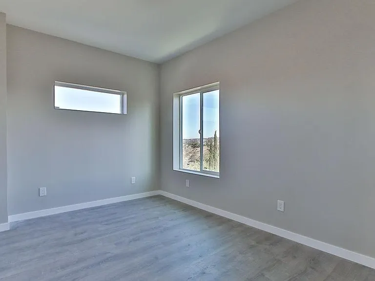 Upstairs bedroom facing mountains
